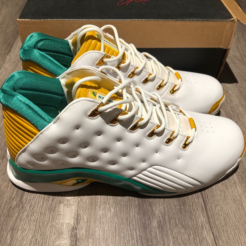 Allen Iverson Reebok Basketball Shoes - Picture 2 of 7